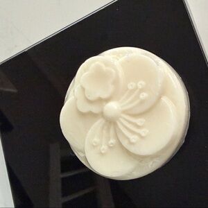 Round Floral Soap Bar rice